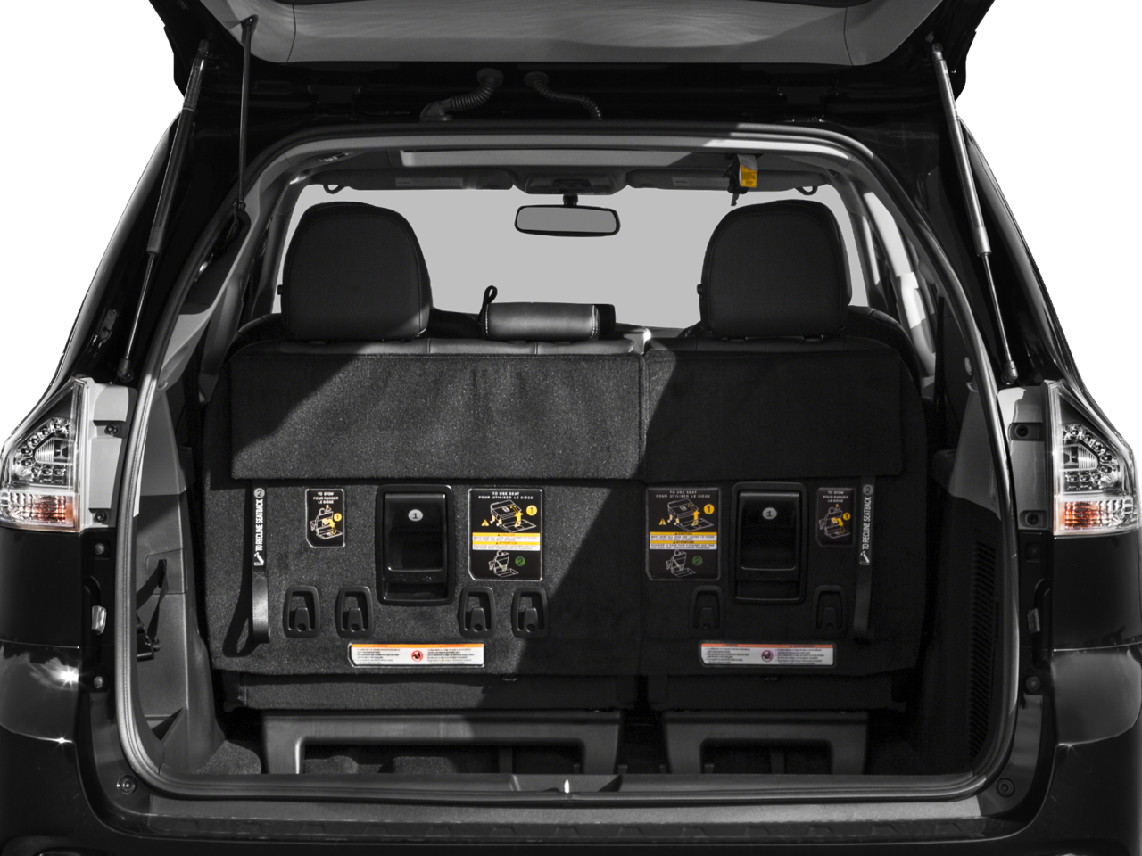 2016 Toyota Sienna SE 8 Passenger