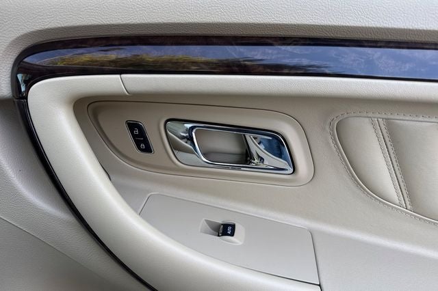 2016 Ford Taurus Limited