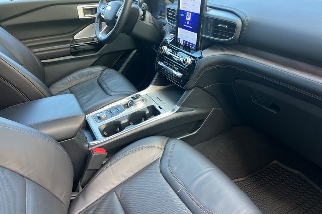 2023 Ford Explorer Platinum