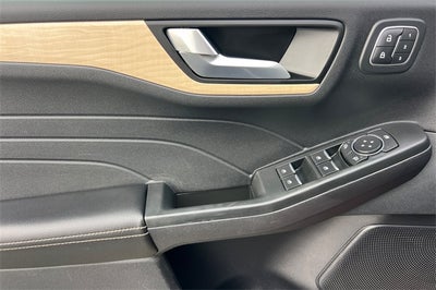 2022 Ford Escape Plug-In Hybrid Titanium