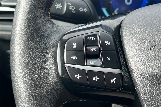 2022 Ford Escape Plug-In Hybrid Titanium