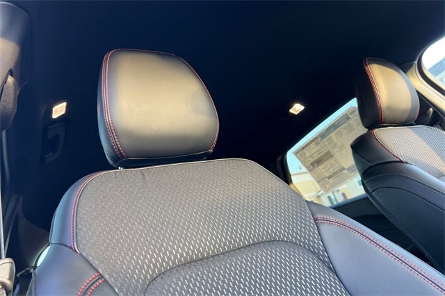 2025 Ford Escape Hybrid ST-Line