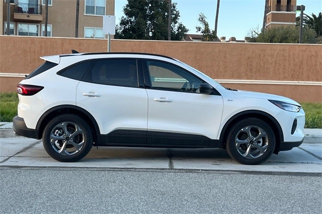 2025 Ford Escape Hybrid ST-Line