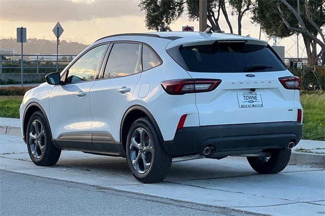 2025 Ford Escape Hybrid ST-Line