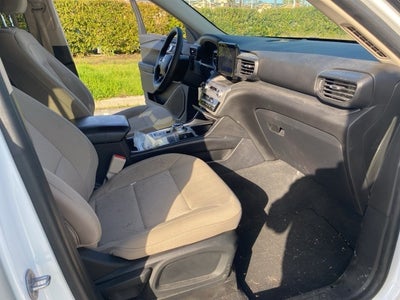 2022 Ford Explorer Base