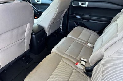2022 Ford Explorer Base