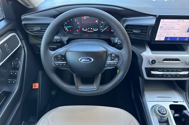 2022 Ford Explorer Base