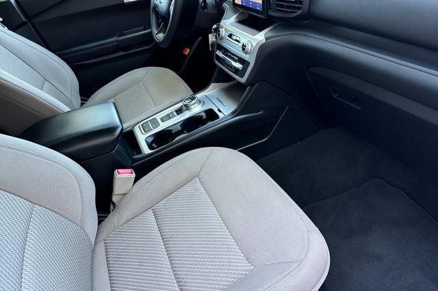 2022 Ford Explorer Base