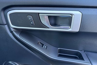 2022 Ford Explorer Base