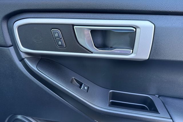 2022 Ford Explorer Base