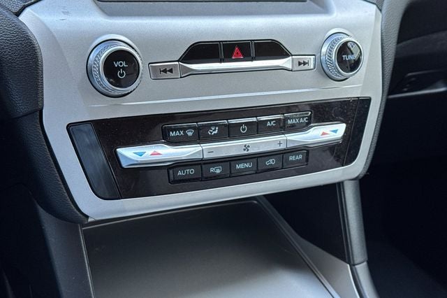 2022 Ford Explorer Base