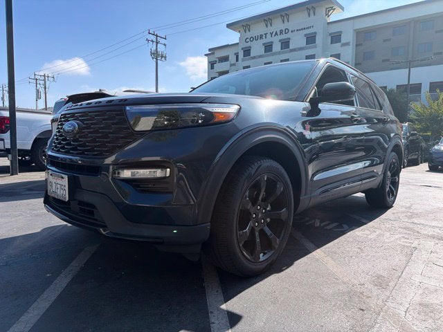 2024 Ford Explorer ST-Line