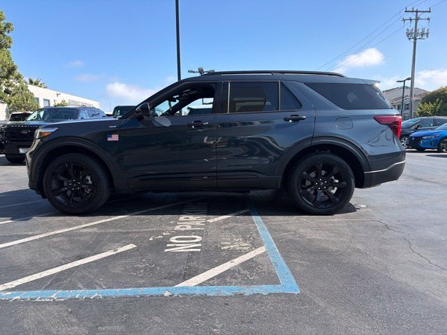 2024 Ford Explorer ST-Line