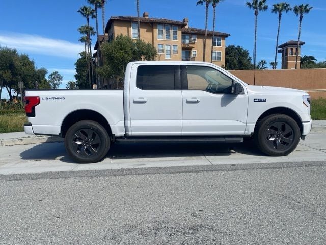 2024 Ford F-150 Lightning Flash
