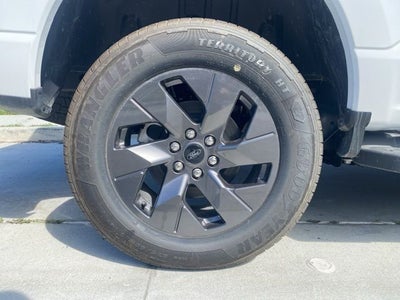2024 Ford F-150 Lightning Flash