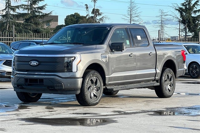 2025 Ford F-150 Lightning Flash
