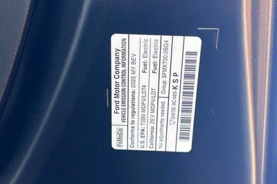 2025 Ford F-150 Lightning Flash