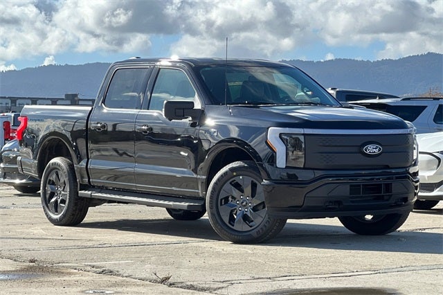 2025 Ford F-150 Lightning Flash