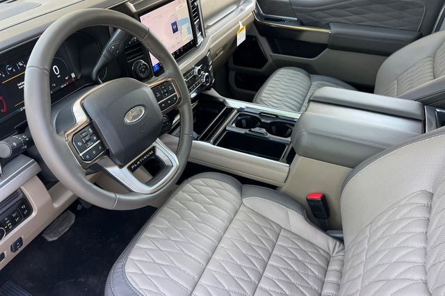 2026 Ford Super Duty F-350 SRW Pickup F-350® Platinum®