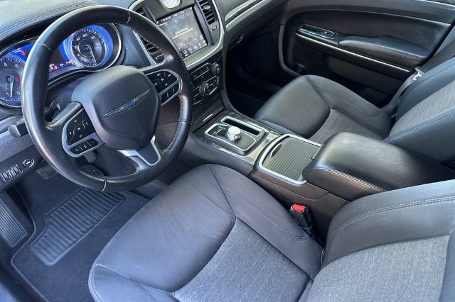 2019 Chrysler 300 Touring