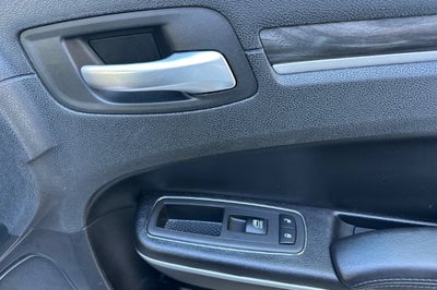 2019 Chrysler 300 Touring