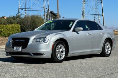 2019 Chrysler 300 Touring