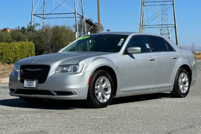 2019 Chrysler 300 Touring
