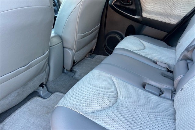 2014 Toyota RAV4 EV Base