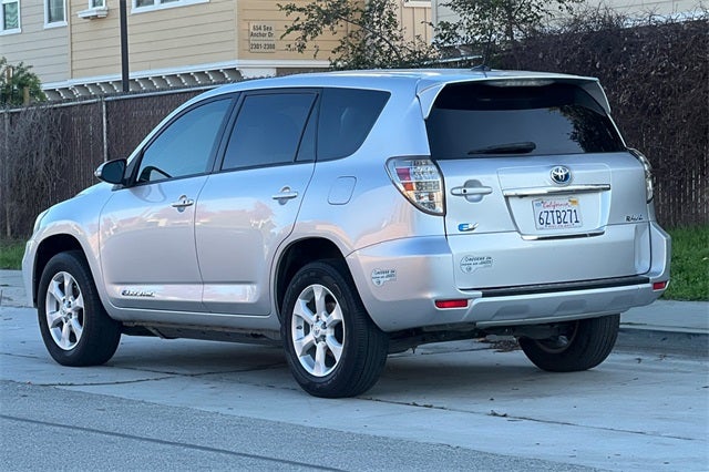 2014 Toyota RAV4 EV Base