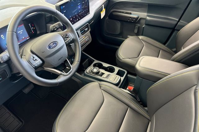 2025 Ford Maverick Lobo Standard