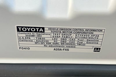 2025 Toyota Camry SE