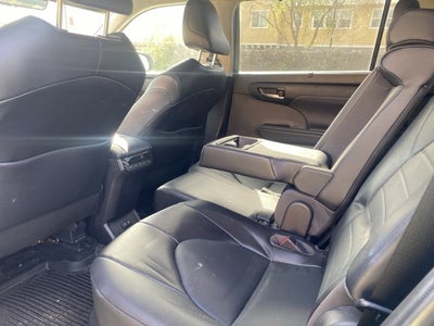 2021 Toyota Highlander Hybrid XLE