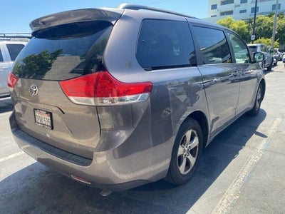 2014 Toyota Sienna LE 7 Passenger