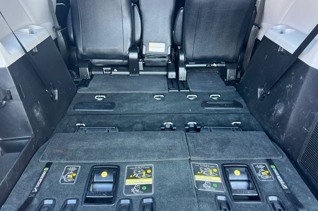 2016 Toyota Sienna SE 8 Passenger