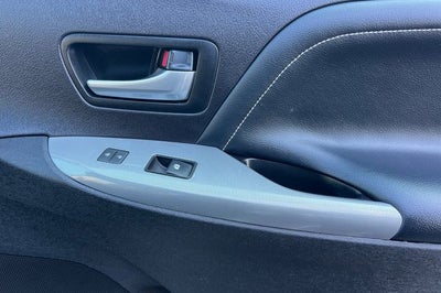 2016 Toyota Sienna SE 8 Passenger