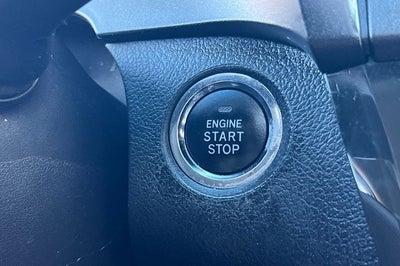 2016 Toyota Sienna SE 8 Passenger