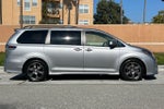 2016 Toyota Sienna SE 8 Passenger