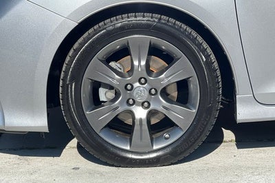 2016 Toyota Sienna SE 8 Passenger