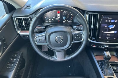 2021 Volvo S60 T5 Momentum