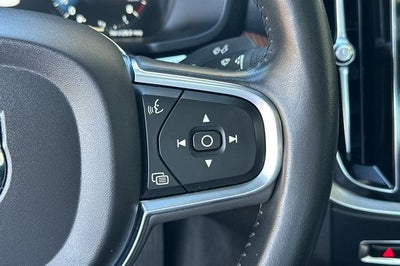 2021 Volvo S60 T5 Momentum