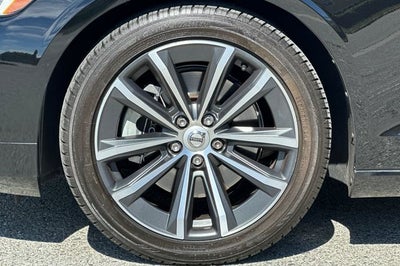 2021 Volvo S60 T5 Momentum