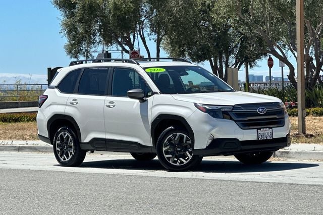2025 Subaru Forester Premium
