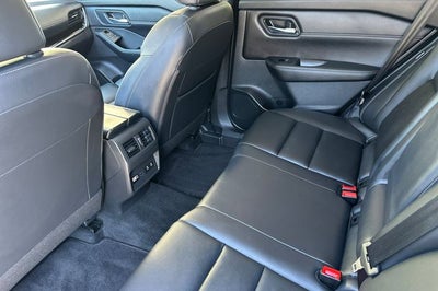 2025 Nissan Rogue SL