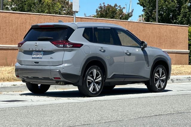 2025 Nissan Rogue SL