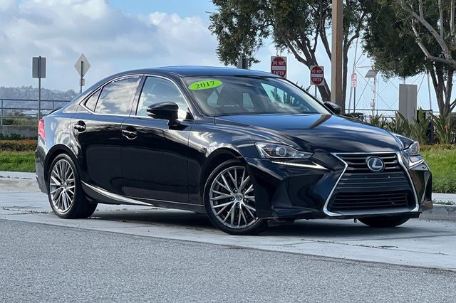 2017 Lexus IS Turbo 200t