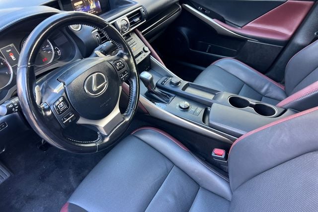 2017 Lexus IS Turbo 200t
