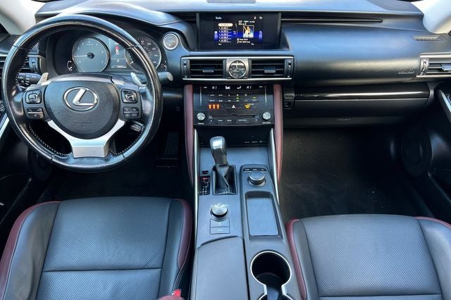 2017 Lexus IS Turbo 200t