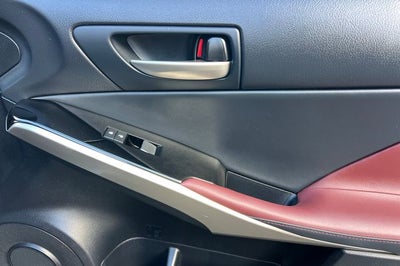 2017 Lexus IS Turbo 200t