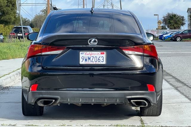 2017 Lexus IS Turbo 200t