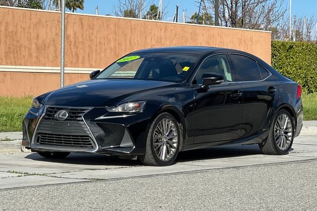 2017 Lexus IS Turbo 200t